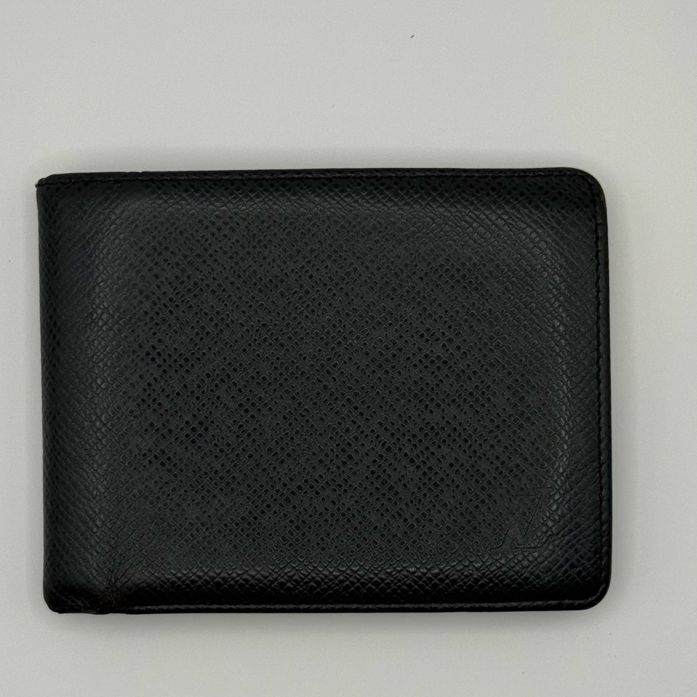 Black Leather Louis Vuitton Taiga Wallet